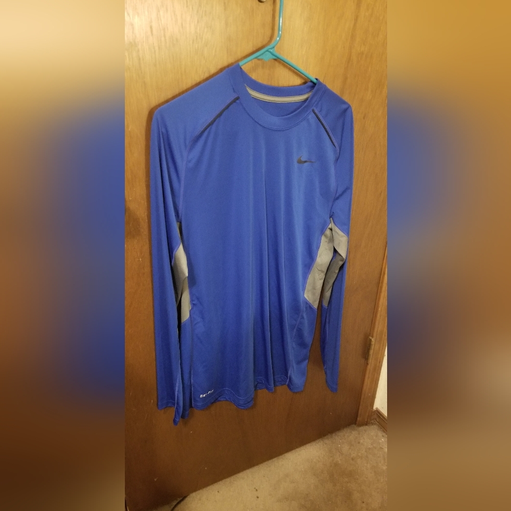 Nike Men's Blue Performance Top